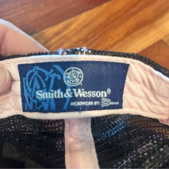 Smith & Wesson officially licensed youth toddlertrucker hat pink black and gray - Picture 3 of 5